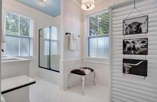 Blairs Bed & Breakfast | Levi Hall Cow Suite