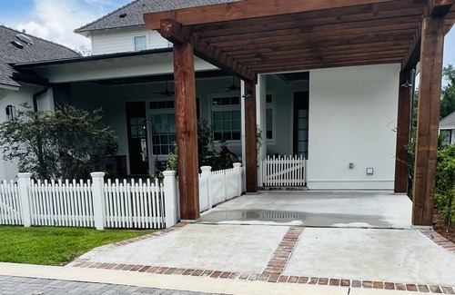 Highlands - Perkins Apartment | LexiLanka luxury apartment-Near LSU/Stadium, L'Auberge, downtown & airport