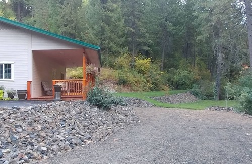Peshastin House | Liberty Way Guest House is in the Cascade Mountains Of Leavenworth, Washington