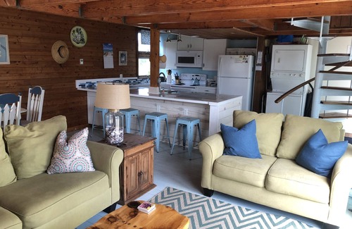 Salvo Cottage | License to Chill! 3 Bedroom Semi-Oceanfront with Pool and Spa. 20% off Sep/Oct!
