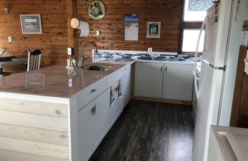 Salvo Cottage | License to Chill! 3 Bedroom Semi-Oceanfront with Pool and Spa. 20% off Sep/Oct!