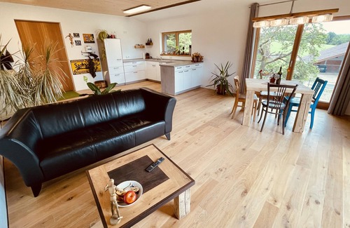 Wildpoldsried Apartment | Lichtdurchflutetes Apartment mit Balkon