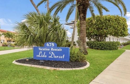 Sarasota Condo | Lido Beach Getaway Condo Gulf View Sarasota FL