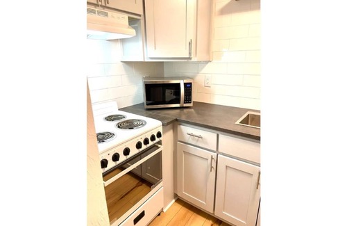 Sarasota Apartment | Lido-Key-Tiny Adorable Studio-C
