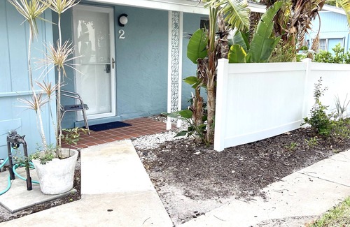 Sarasota Apartment | Lido-Key-Tiny Adorable Studio-C