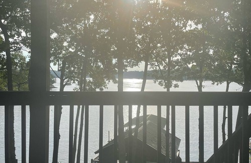 Seneca Cabin | Life is Better at the Lake! Waterfront cabin on Lake Keowee