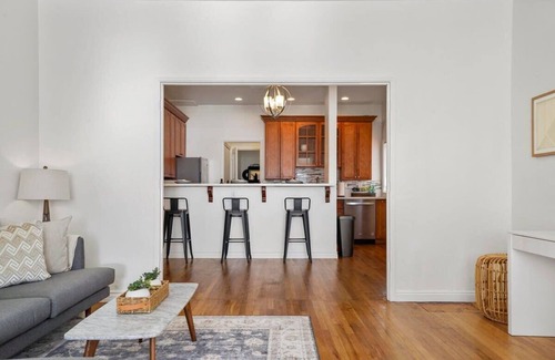 Hillcrest House | Light & Bright 1BR, 2 mins to Zoo!