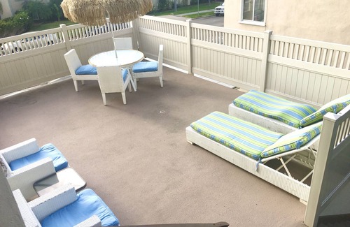 Torrance Beach Apartment | Light Bright Airy Studio Apt *1 block to Beach*
