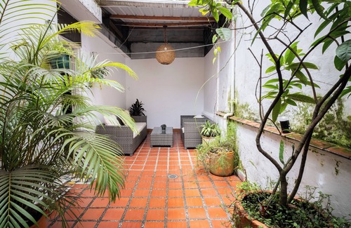 Envigado Apartment | Light filled, Envigado flat! Over 2000 square feet