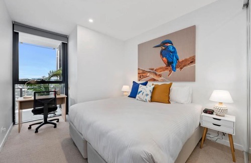 Broadbeach Apartment | Light Filled Luxury Residence 2 Bed 2 Bath Apt Next to Casino Broadbeach