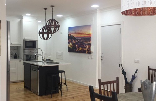 Penha de Franca Apartment | LIGHT FILLED OPEN CONCEPT 3 BR WITH A/C IN LISBON IN HISTORIC BUILDING