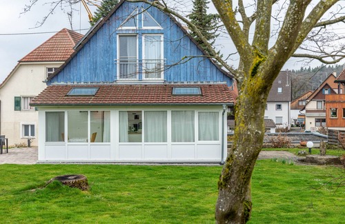 Ueberlingen Apartment | Light-Flooded Holiday Apartment “Haus Nussbaum” close to Lake Constance with Wi-Fi, Terrace & Garden; Parking Available