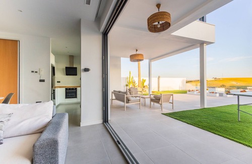 Jerez de la Frontera Apartment | Lightbooking Jerez Montecastillo