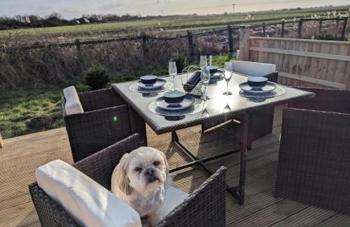 Sandilands House | Lighthouse Lodge - Peaceful & Dog Friendly