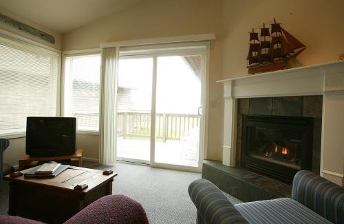 Long Beach Resort | Lighthouse Oceanfront Resort