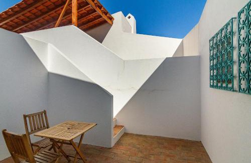 Prainha Villa | Liiiving in Algarve - Alvor Blue Villa