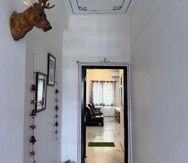 Sangole Apartment | Liitle Pichola Home stay