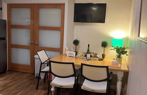 North Boulder Apartment | Like HOME but BETTER: near Foothills, pvt.apt. in FAB home YOU'LL LOVE IT!
