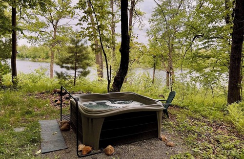 Comstock House | Lil Bear - Secluded/Hot Tub