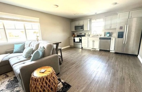 Mankato Condo | "Lil' Castle Pines" - Cozy 1-bedroom loft in quiet neighborhood!