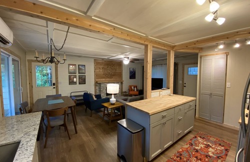 Bella Vista House | Lil Sugar Cottage - Little Sugar/Tunnel Vision Trail Access - Cozy!