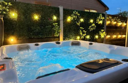 York House | Lilly Cabin with Hot Tub