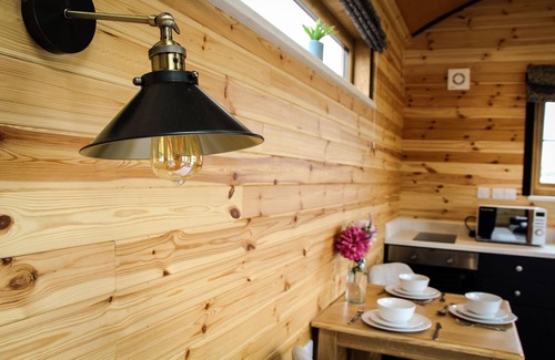 St Harmon Cabin | Lily - a shepherds hut that sleeps 3 guests in 1 bedroom