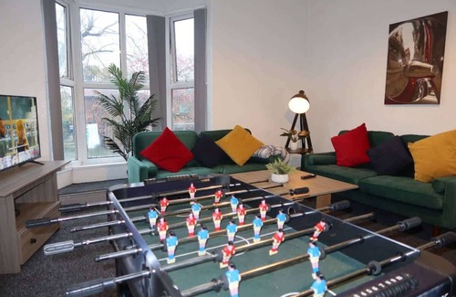 Hull Apartment | Lily House - 3 Bed WIFI & Parking Hull