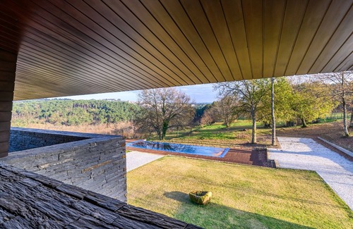 Vila Real Villa | Lily of the Field House