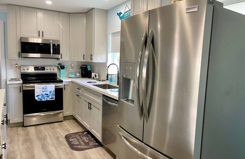 Caloosahatchee House | LILY'S BEACH HOUSE - POOL HOUSE WITH DIRECT RIVER ACCESS