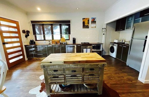 Lima East House | Lima Lodge - 19kms from Mansfield