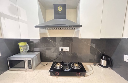 Sector 39 Hotel | Lime Tree 1BHK Service Apartment