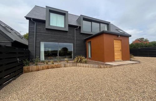 Bulmer House | Lime Tree House - Sleeps 12 - Hot Tub