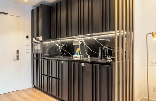 San Sebastian Centro Apartment | Limehome San Sebastian Zubieta Kalea