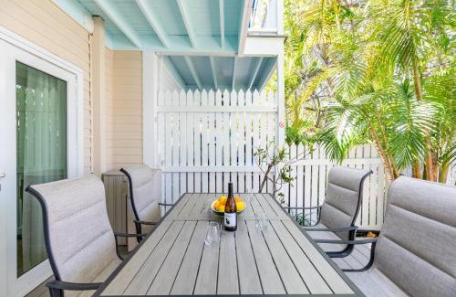 Bahama Village House | Linger Longer by AvantStay Key West Walkable Gated Community Shared Pool Week Long Stays Only