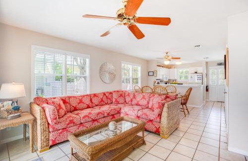 Bahama Village House | Linger Longer by AvantStay Key West Walkable Gated Community Shared Pool Week Long Stays Only