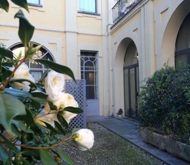 Seregno Bed & Breakfast | Lisander B&B suite and terrace