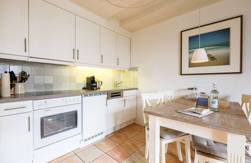 Wenningstedt-Braderup Apartment | Lisbeth Hus in the plant Ameland