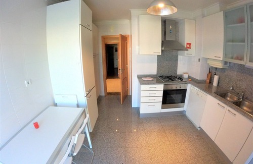 Alges Apartment | Lisbon, 2 bedroom apartment w/balcony in Algés