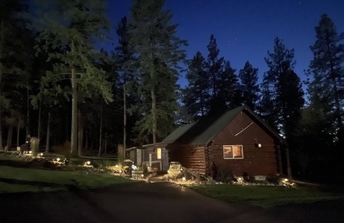 Post Falls Cabin | Little Cabin in the Woods + Disk - Frisbee Golf