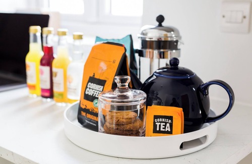 Playing Place House | LITTLE CEDARS - modern detached family home on the outskirts of Truro