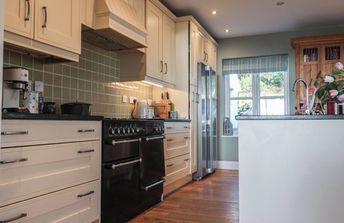 Lyme Regis Cottage | Little Cliff House