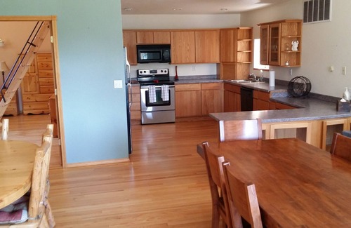 La Pine House | Little Deschutes River Family Retreat - Fun for the whole Family!