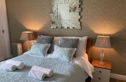Lockton House | Little Fox Cottage