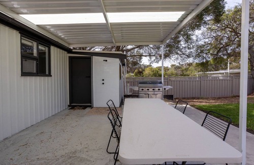Lake Wangary House | LITTLE HAVEN, TOP NOTCH