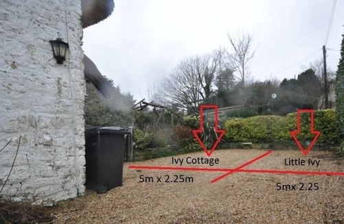 West Lulworth Cottage | LITTLE IVY, pet friendly, with a garden in West Lulworth