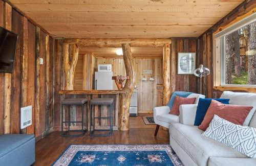 Custer House | Little Joy BHBungalows #4