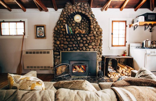 Lutsen Cottage | Little Loon Studio Cottage