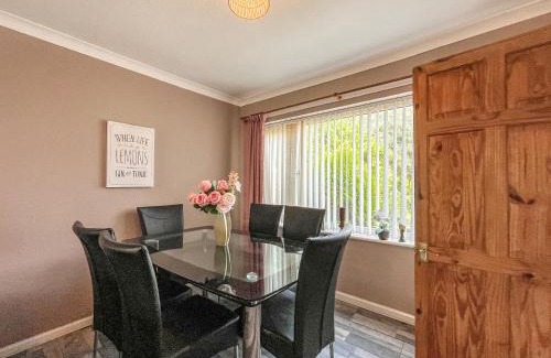 Penrhyn Bay Apartment | Little Orme Cottage