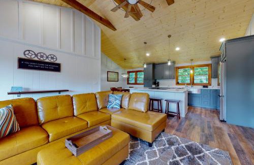 Penrose House | Little River Adventure